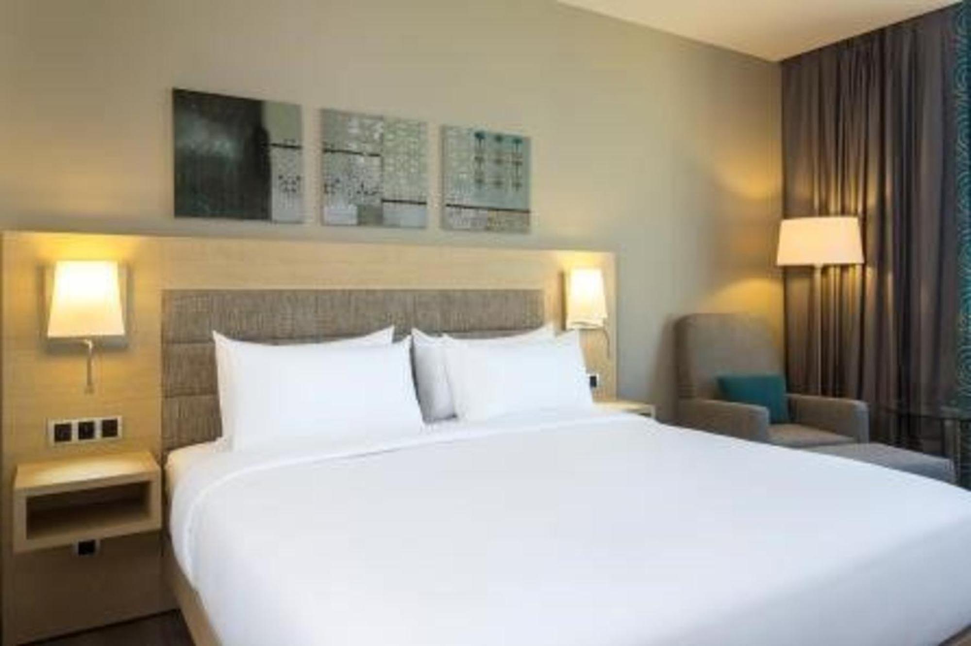 Hilton Garden Inn Tanger City Center Bagian luar foto