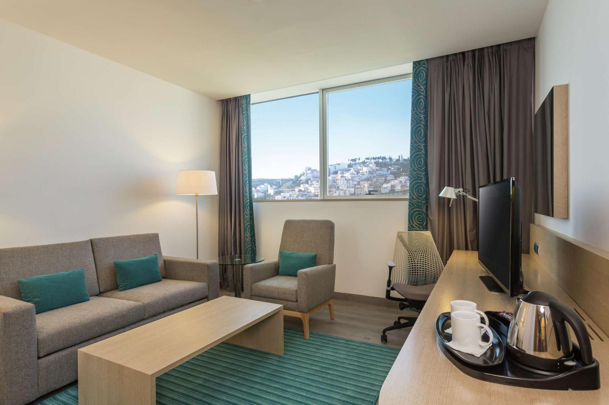 Hilton Garden Inn Tanger City Center Bagian luar foto