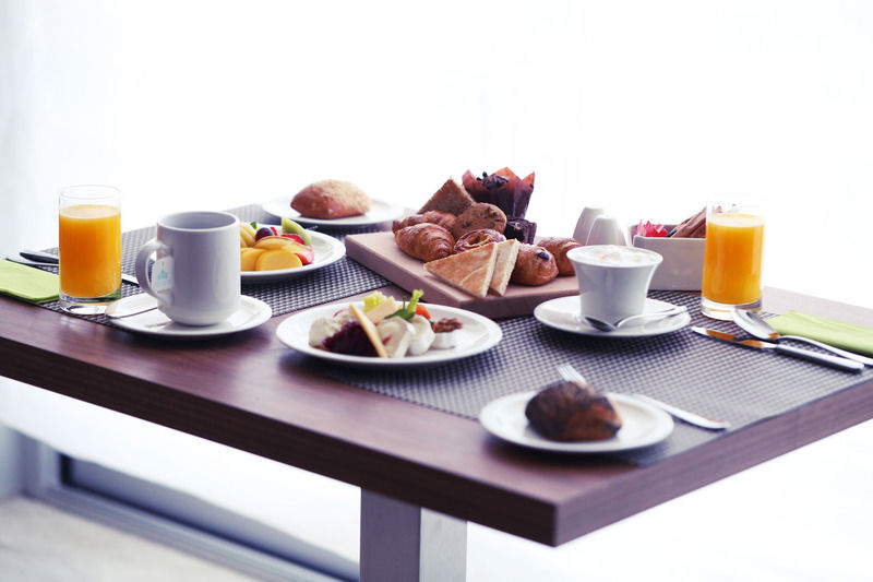 Hilton Garden Inn Tanger City Center Bagian luar foto
