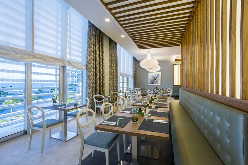 Hilton Garden Inn Tanger City Center Bagian luar foto